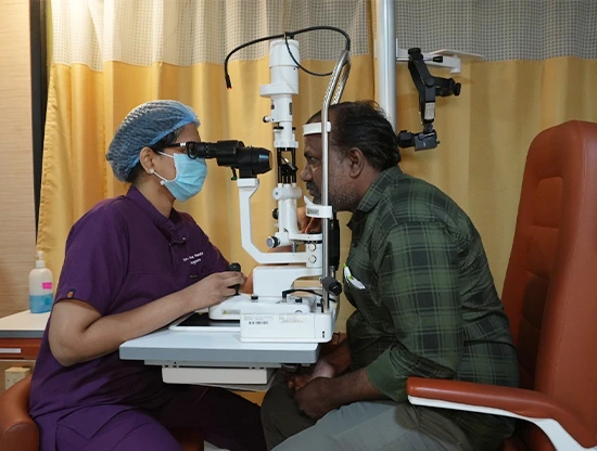 MediVision eye clinic and patient consultation